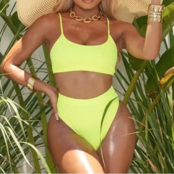 High Waisted Ribbed Bikini - Picture 1 of 4